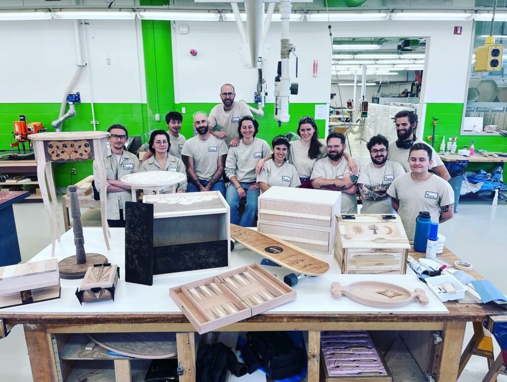 Réalisations d'élèves École des métiers du meuble de Montréal
